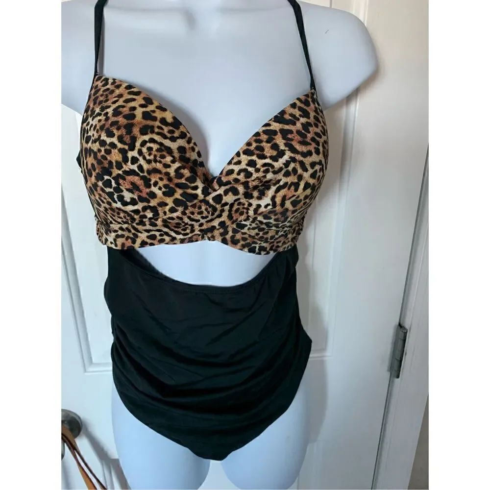 Black one piece bikini with leopard print size medium fits like a small